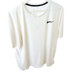 Nike White T-Shirt size large dri-fit